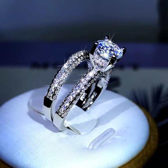 🆕 2Pc Stunning 2.10 Ctw Micro Pave Engagement / Wedding Set In18k White Gold 🆕 - Picture 4 of 6